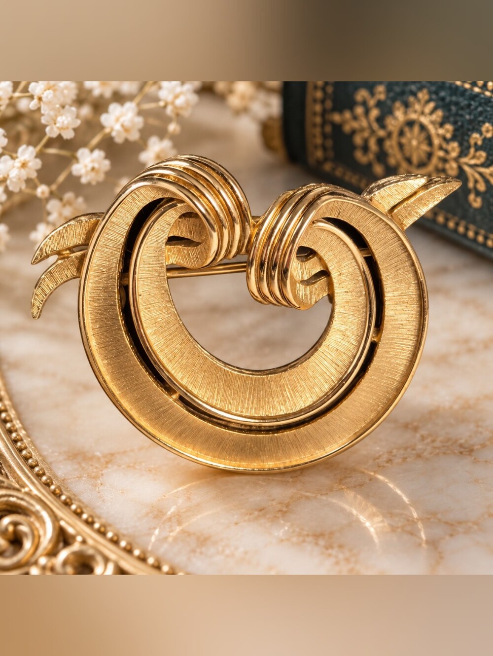 Vintage Trifari Gold Tone Ribbon Swirl Brooch Pin 1960s Mid-Century Modernist